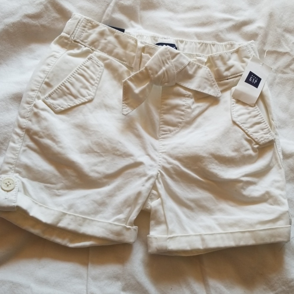Baby Gap Girls Shorts Size 4T New!